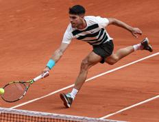 PG游戏官网登录入口-法国网球队完胜英国网球队，阿尔卡拉斯三分雨点燃全场